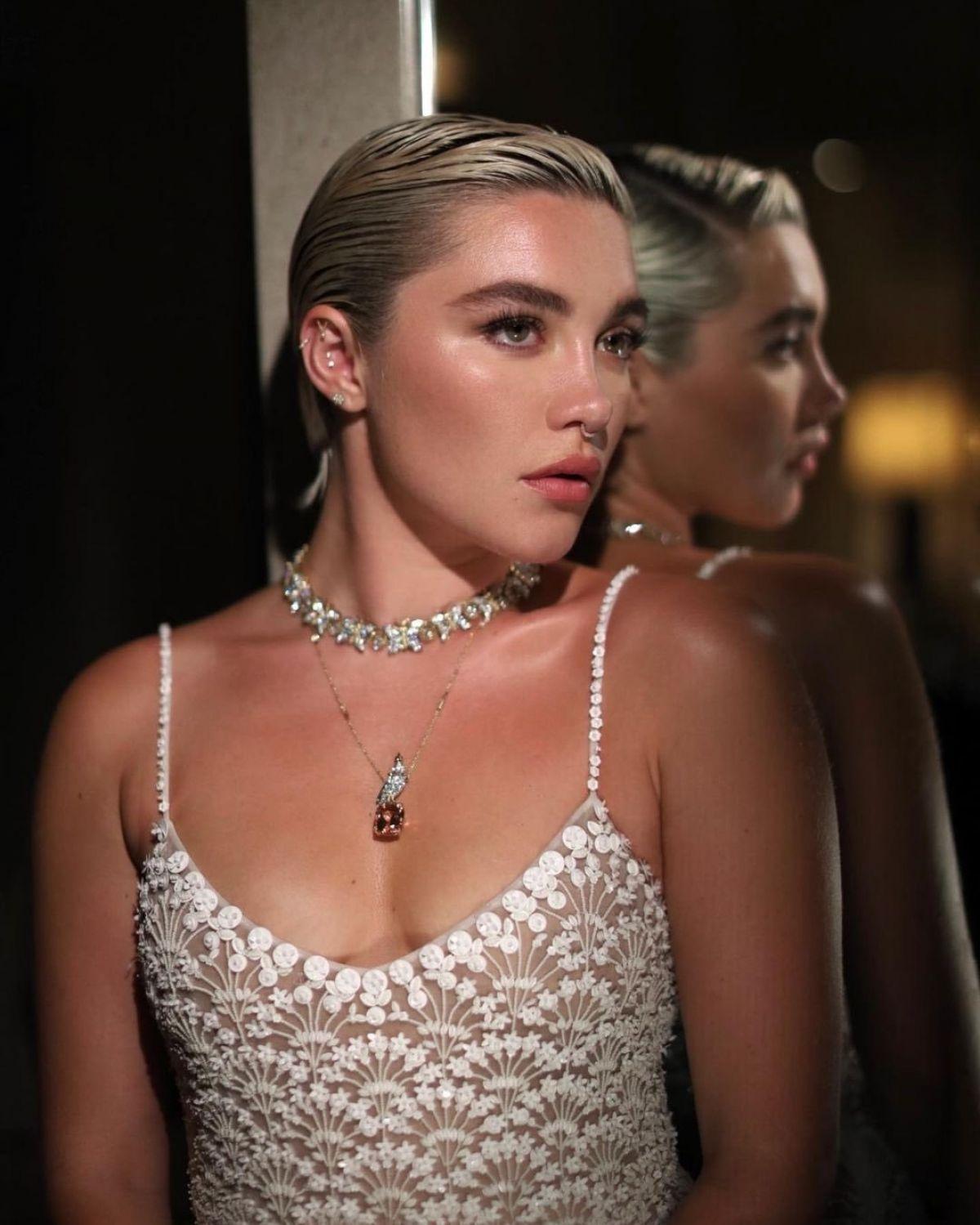 Florence Pugh's Portrait at Tiffany & Co. Omotesando Store Opening - September 2023