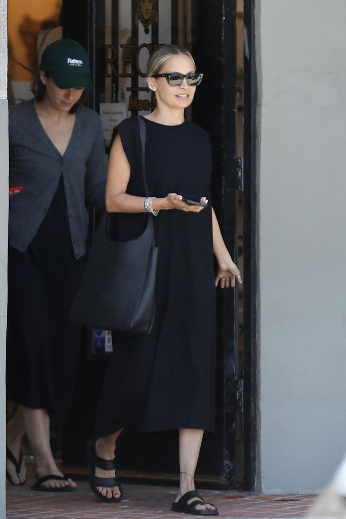Nicole Richie Stylish Shopping Day in Los Angeles 09/08/2023