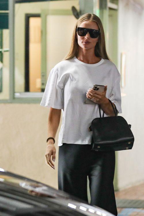 Rosie Huntington-Whiteley and Jason Statham Out in Beverly Hills 09/08/2023 1
