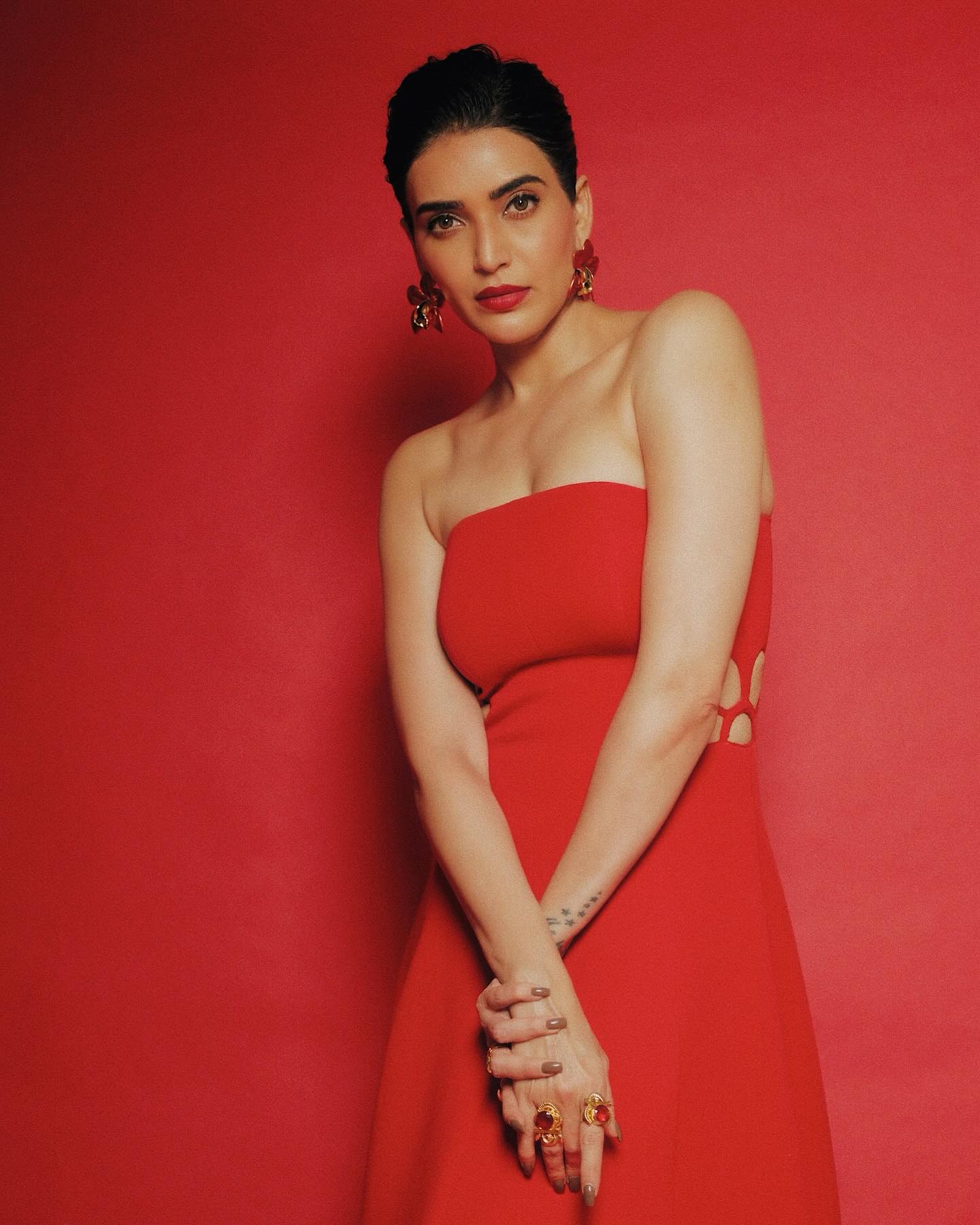 Karishma Tanna in Ozeqo Red Off-Shoulder Dress