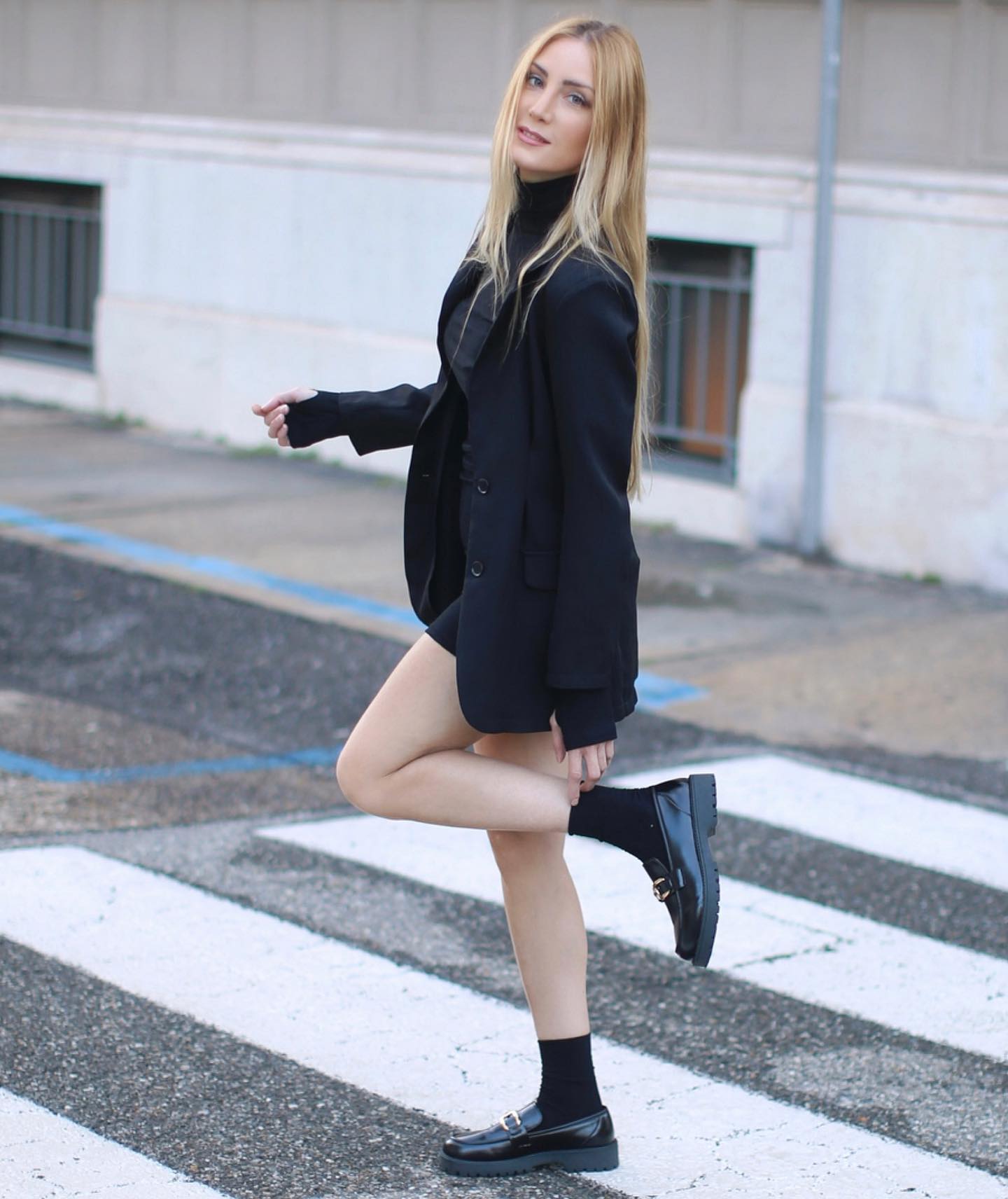 Lucia Luciano Rocks SHEIN Styleweek Black Short Outfit