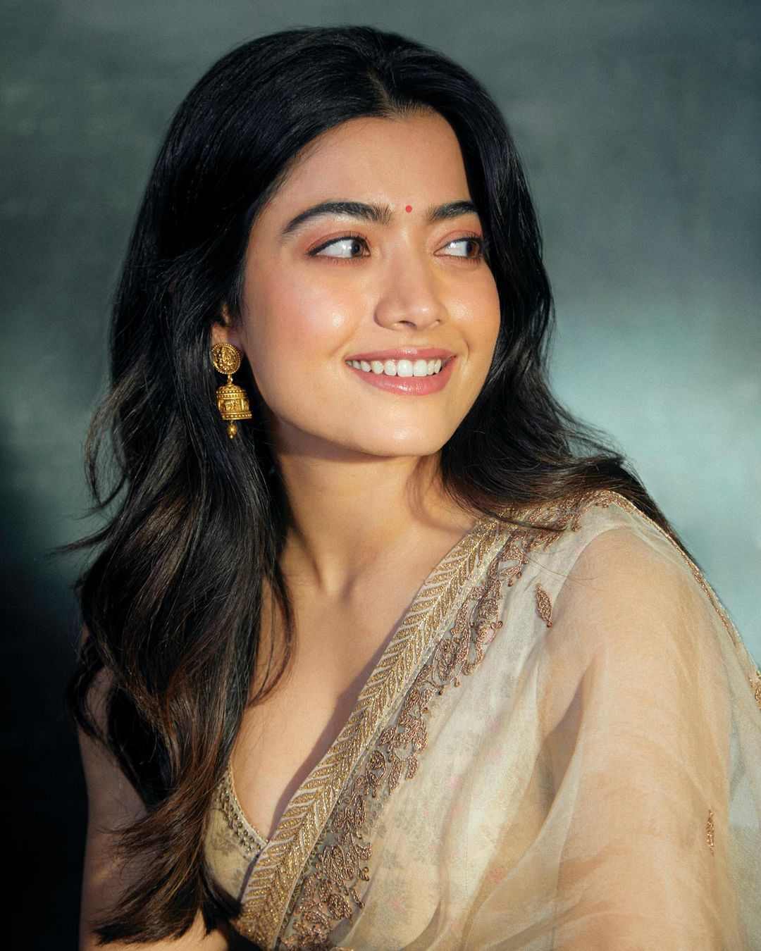 Rashmika Mandanna Dazzles in Saree Photoshoot