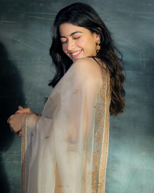 Rashmika Mandanna Dazzles in Saree Photoshoot 2