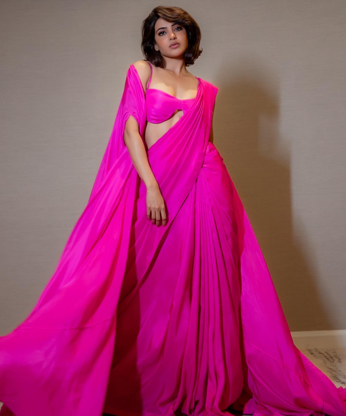 Samantha Ruth Prabhu Dazzles in Ekaya Banaras Pink Saree