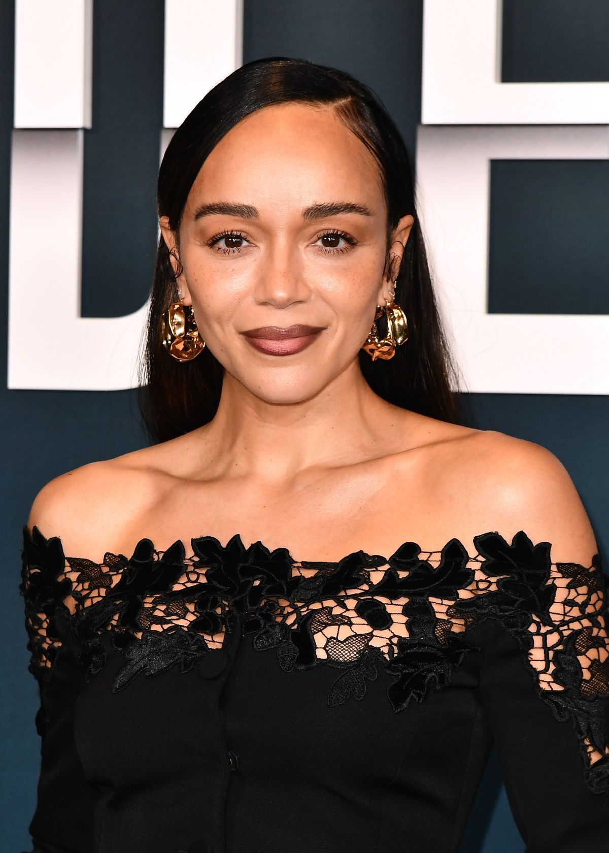 Ashley Madekwe at Dr Death Season 2 Premiere in Red Carpet Glam 4