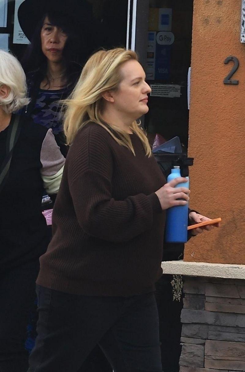 Elisabeth Moss Filming in Los Angeles, December 2023