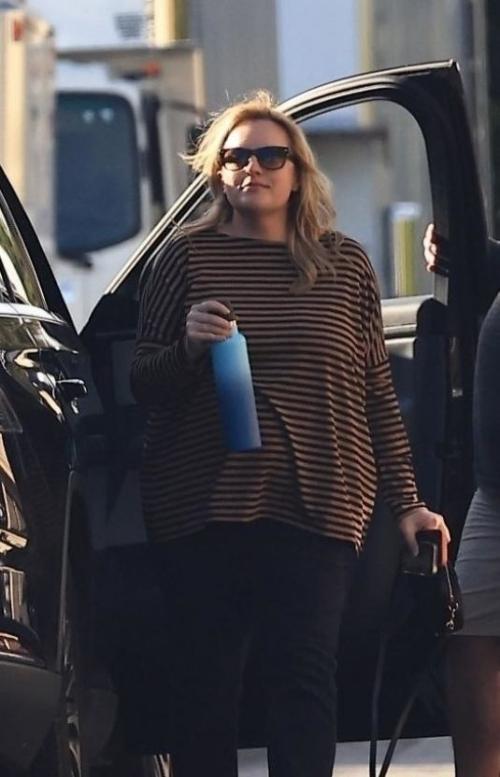 Elisabeth Moss Filming in Los Angeles, December 2023 5