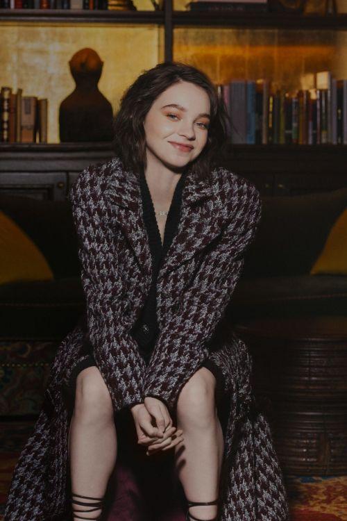 Emma Myers 1883 Magazine December 2023 Photoshoot 4