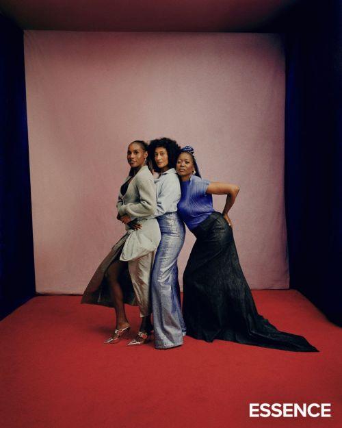 Erika Alexander, Issa Rae, and Tracee Ellis Ross in Essence Magazine December 2019 Issue 3