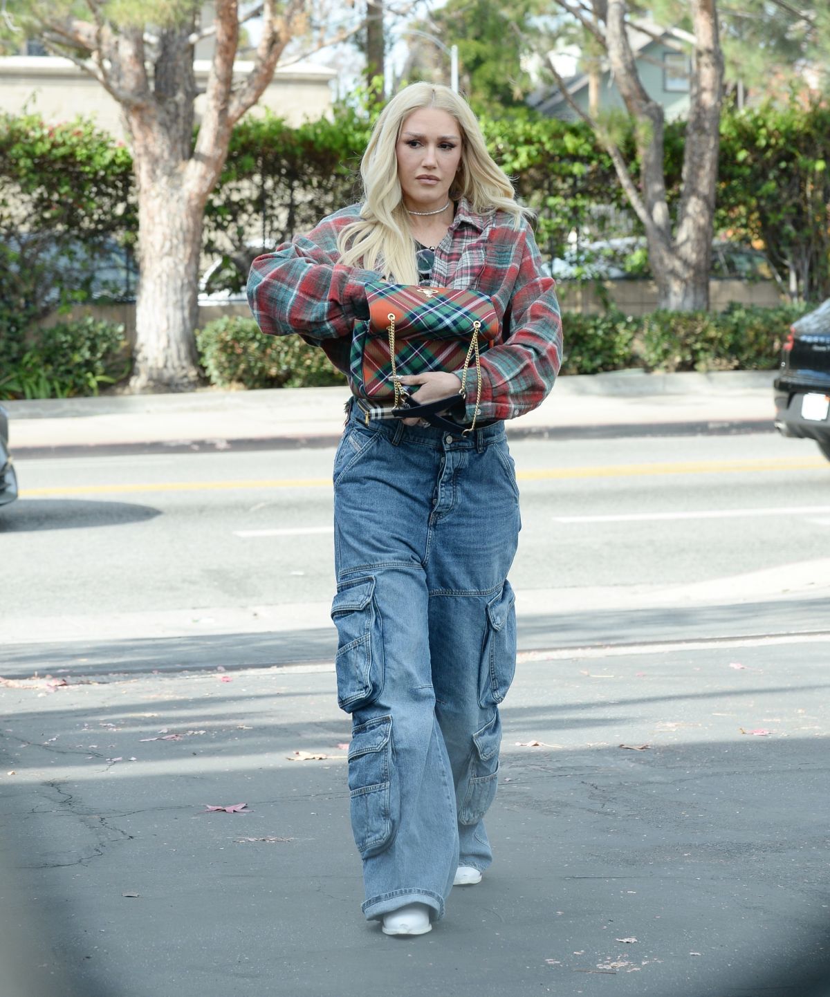 Gwen Stefani in Casual Checked Shirt and Denim in Los Angeles