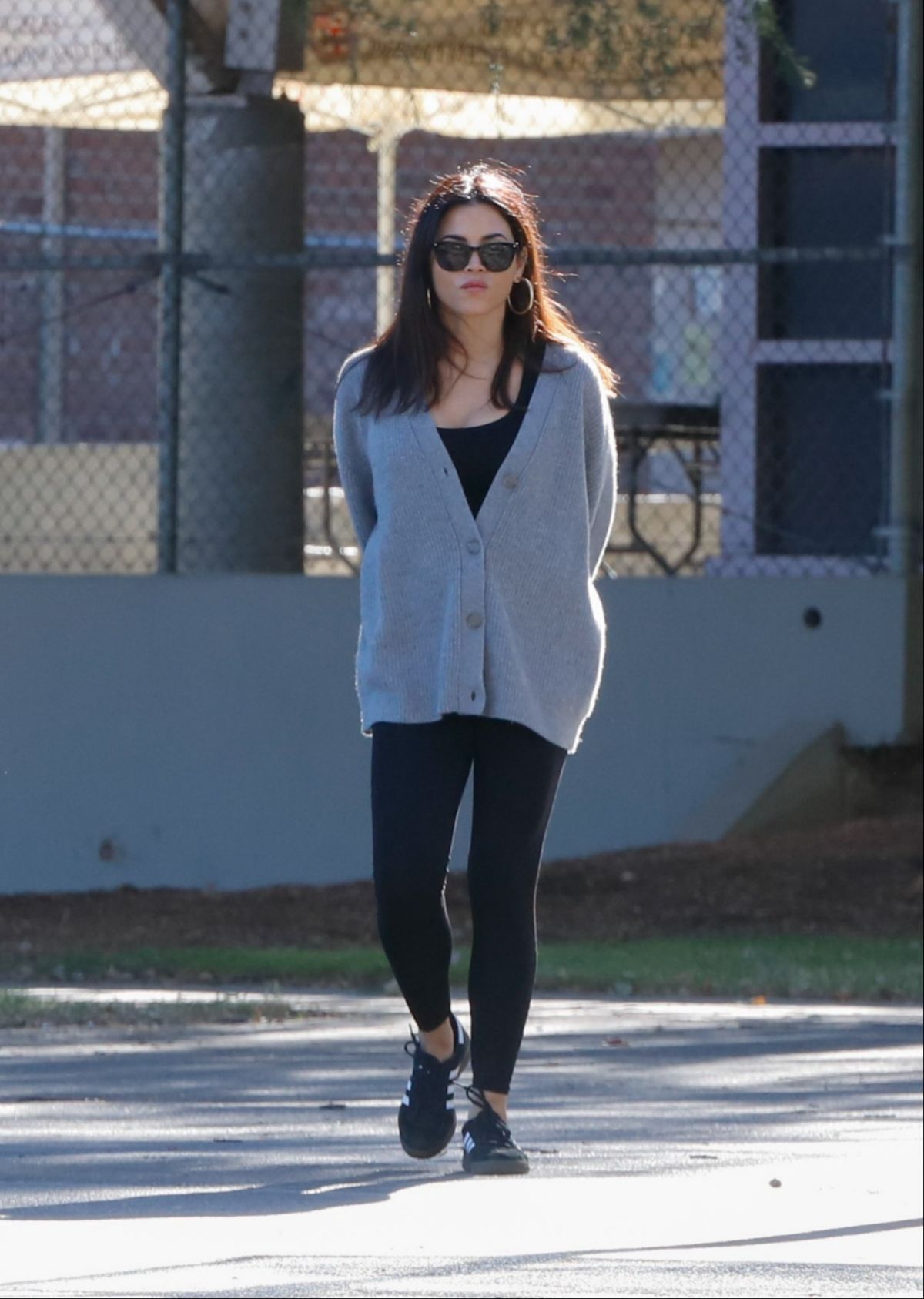 Jenna Dewan Park Outfit: Grey Cardigan & Tights