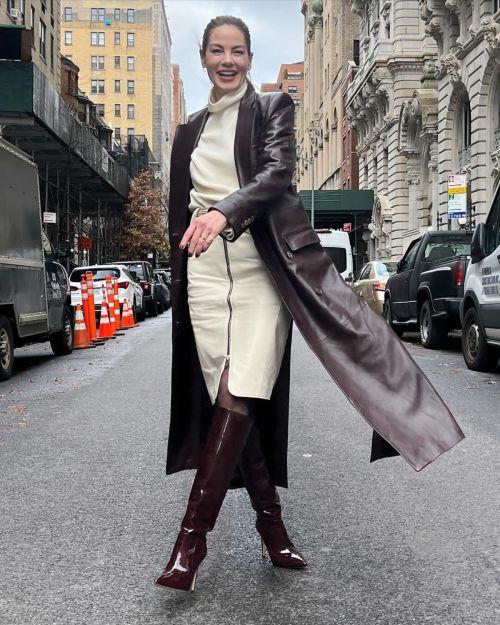 Michelle Monaghan attends at Empire State Building 3
