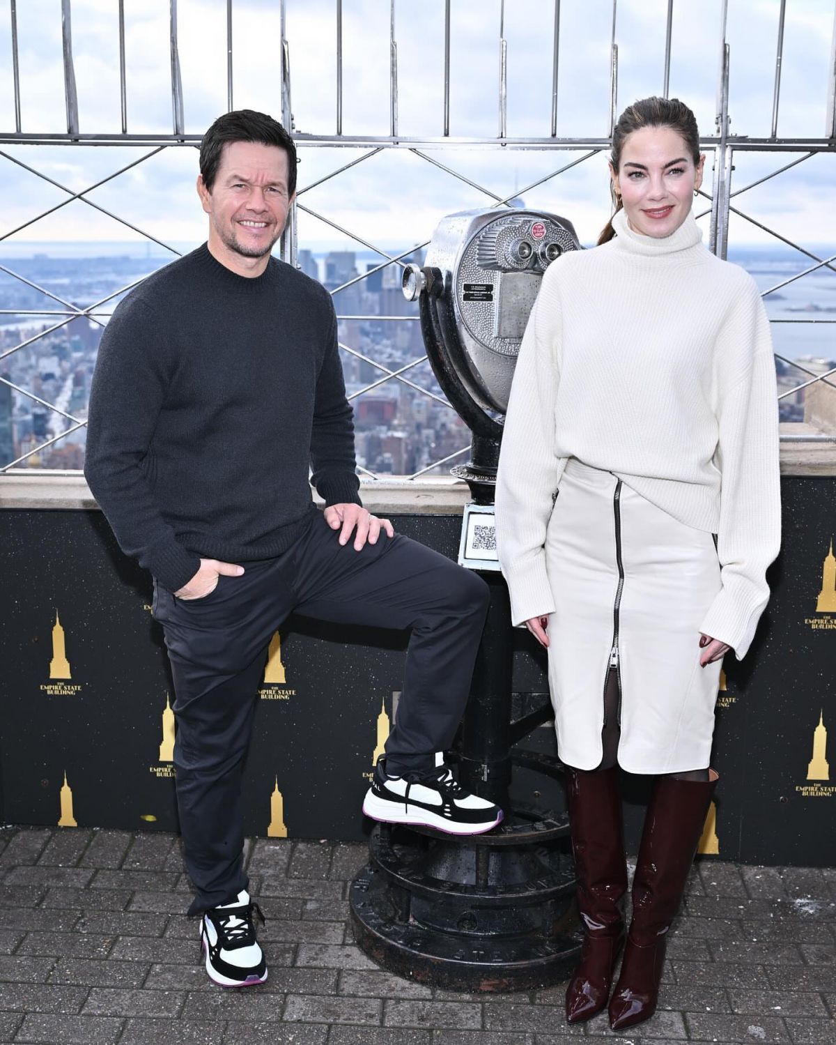Michelle Monaghan attends at Empire State Building 4