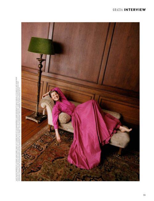 Rosamund Pike Radiates Elegance in Grazia
