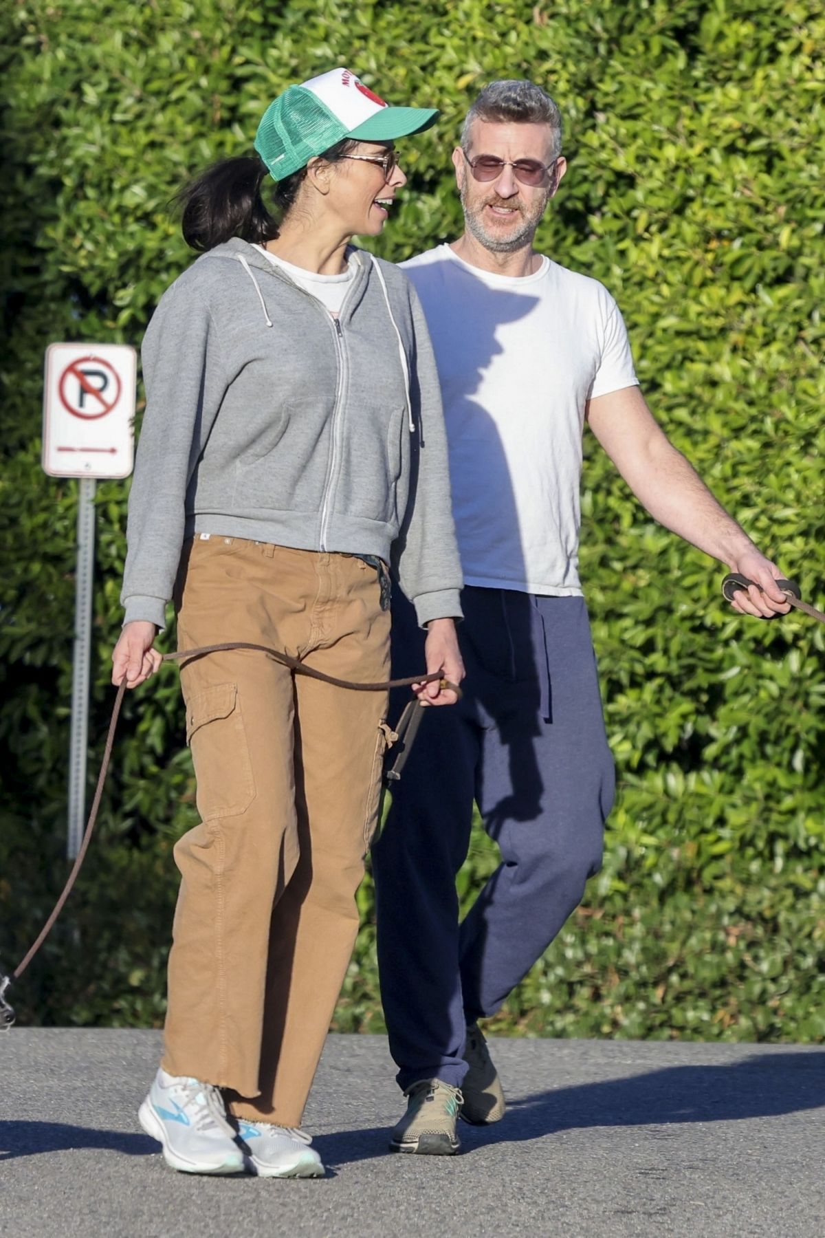 Sarah Silverman and Rory Albanese enjoy a dog day out in LA 1