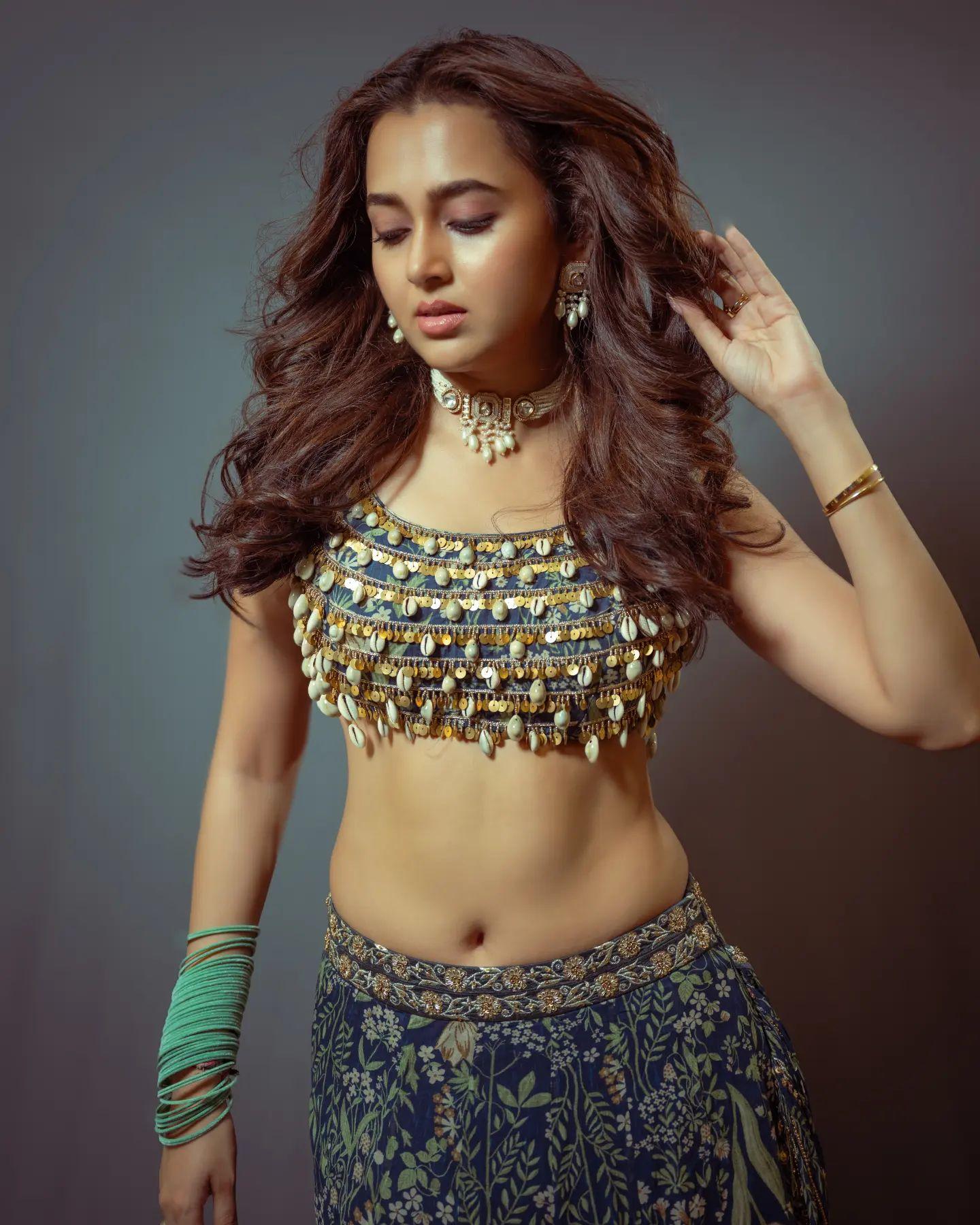 Tejasswi Prakash in Paulmi and Harsh lehanga shoot