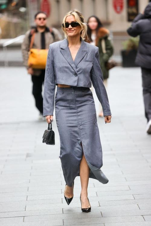 Ashley Roberts Arriving at Heart Breakfast Studio in London, January 2024 2