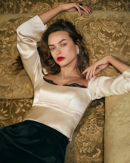 Brigit Kos for Reformation Holiday Collection, December 2023 3