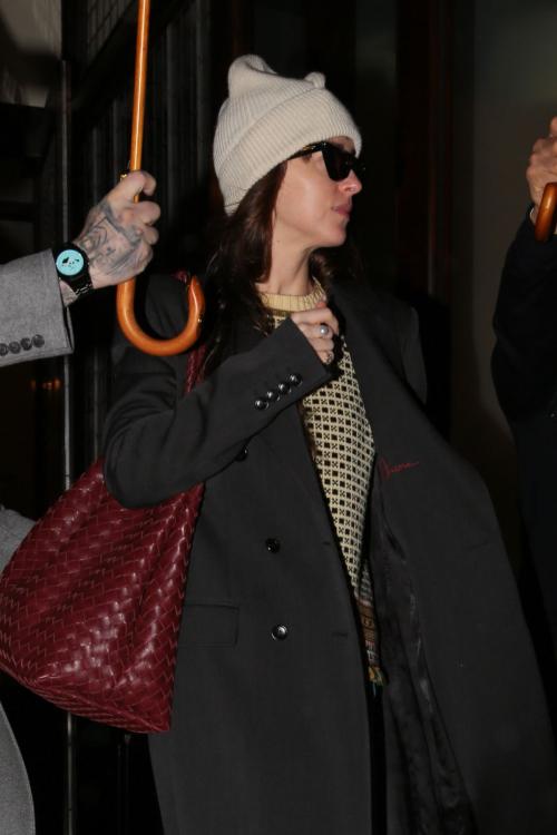 Dakota Johnson Leaves Tribeca Hotel in New York, January 2024 1