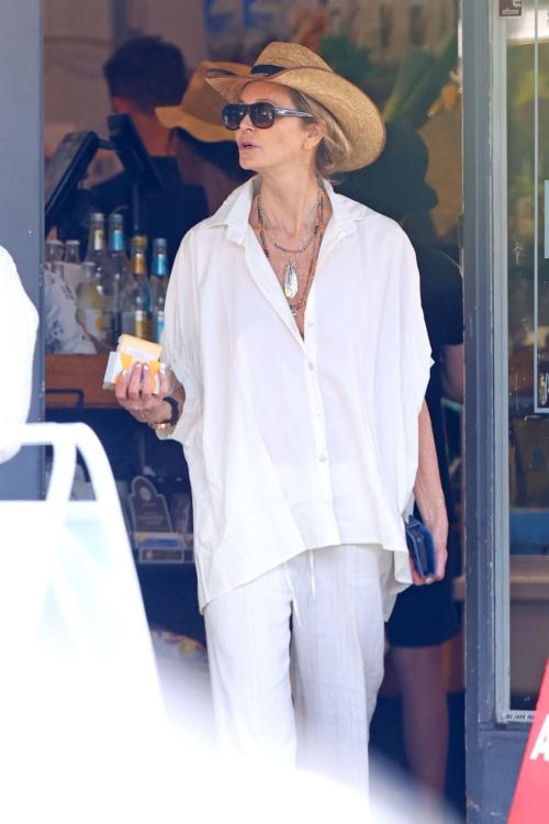 Elle Macpherson and Doyle Bramhall at Avalon, January 2024 3
