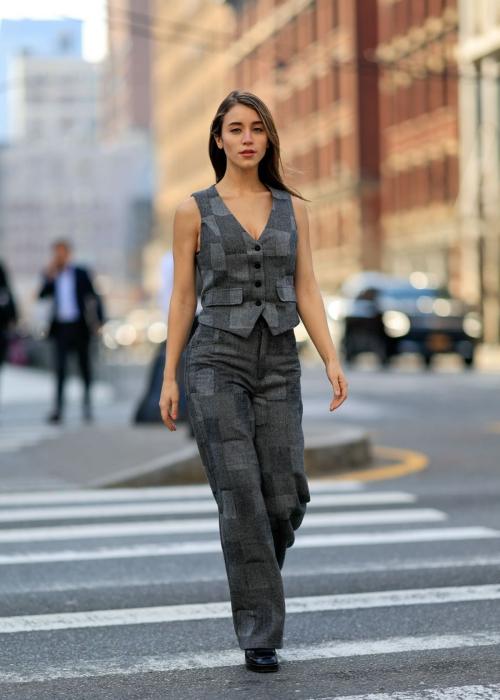 Caylee Cowan Out and About in New York, February 2024 8