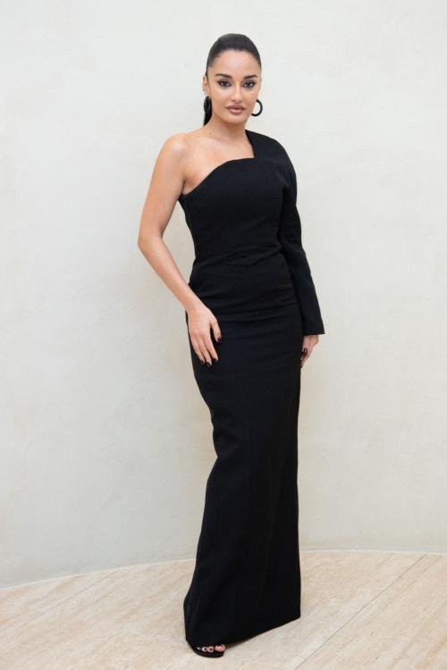 Amina Muaddi at PFW Simon Jacquemus Medal Photocall Paris, March 2024 4