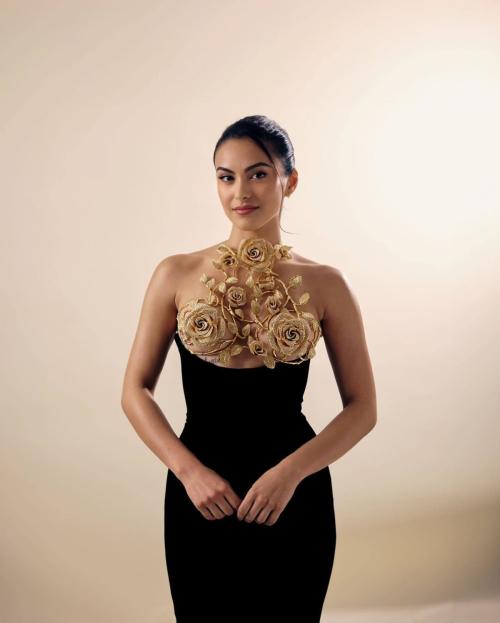 Camila Mendes Vanity Fair Oscar Party Photoshoot, March 2024 3