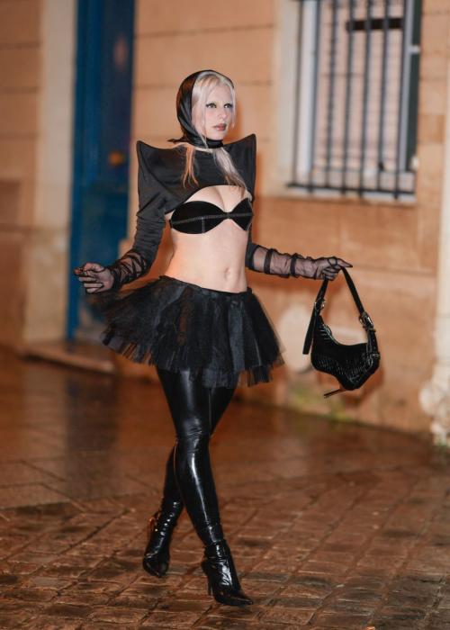 Julia Fox Night Out Paris, February 2024 2