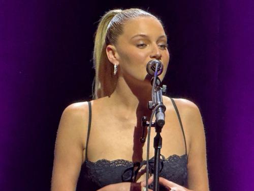 Kelsea Ballerini Performs in Her Show in Brooklyn 1