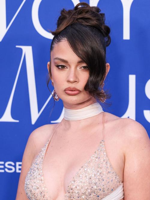 Sabrina Claudio at Billboard Women in Music Event, March 2024 1