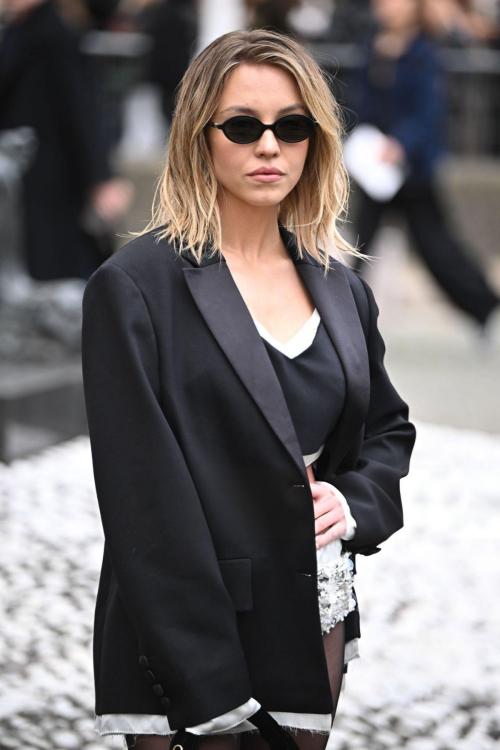 Sydney Sweeney at Miu Miu Womenswear FW24-25 Show at Paris Fashion Week, March 2024 2