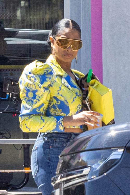 Jennifer Williams on Set of an Unknown Project in Los Angeles 5