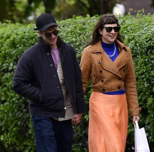 Kate Tomas and Andrew Garfield Strolling in Primrose Hill 1