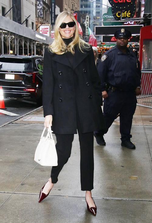 Kate Upton Arrives at GMA3 in New York 3