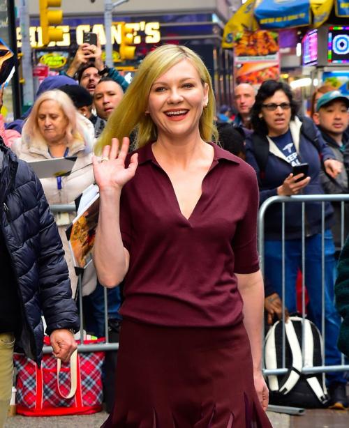 Kirsten Dunst Arrives at Good Morning America in New York 2