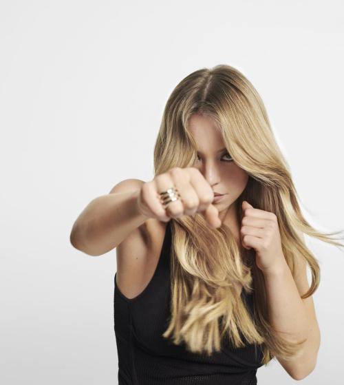 Sydney Sweeney Kerastase Premiere Campaign March 2024 1