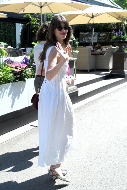 Daisy Edgar Jones at RHS Chelsea Flower Show in London 2