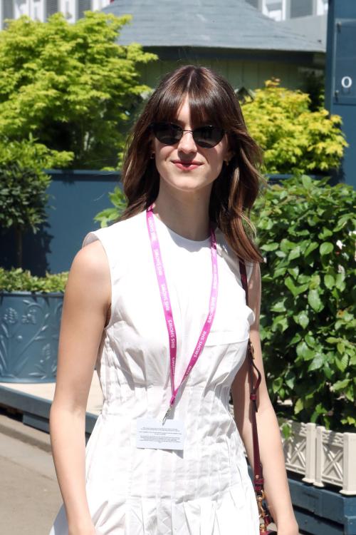 Daisy Edgar Jones at RHS Chelsea Flower Show in London 3
