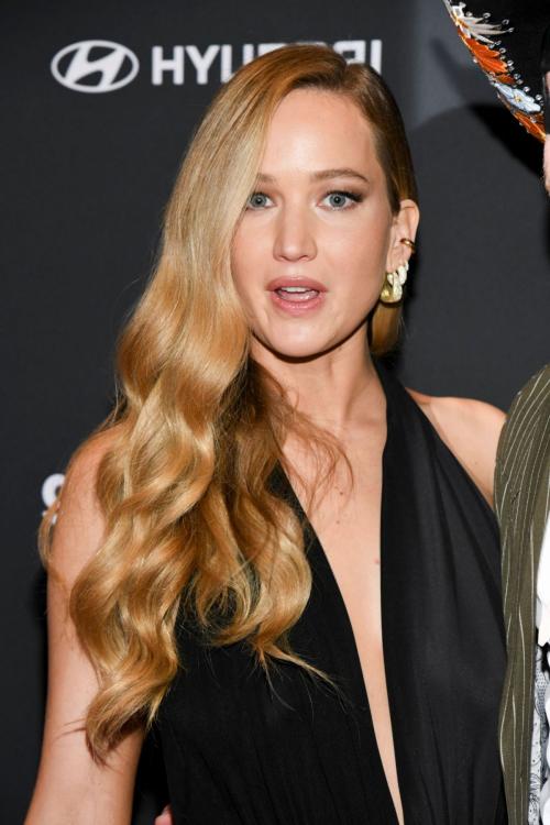 Jennifer Lawrence at GLAAD Media Awards in New York 3