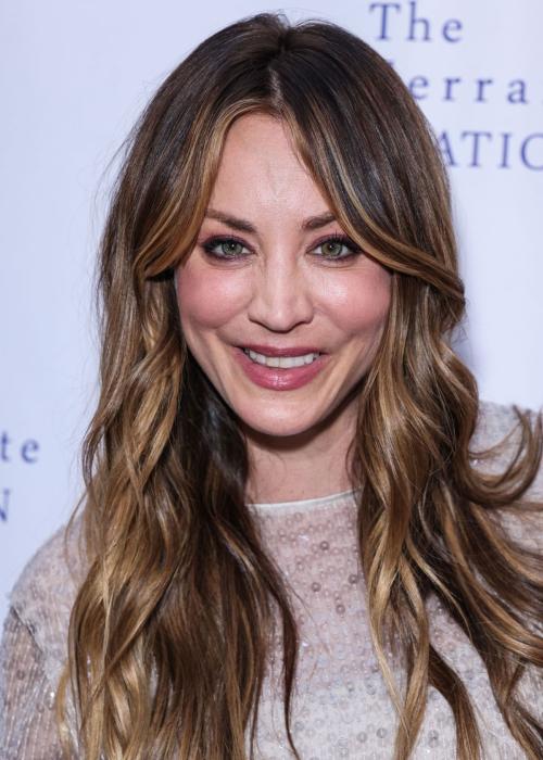 Kaley Cuoco John Ritter Foundation for Aortic Health Evening from the Heart Gala 5