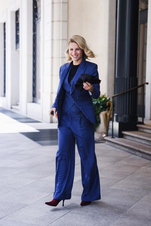 Michelle Hunziker Out for Lunch at Hotel Palazzo Parigi in Milan 4