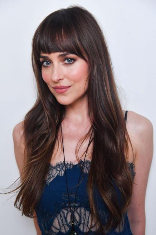 Dakota Johnson ‚Äì Tribeca Film Festival Photoshoot 2