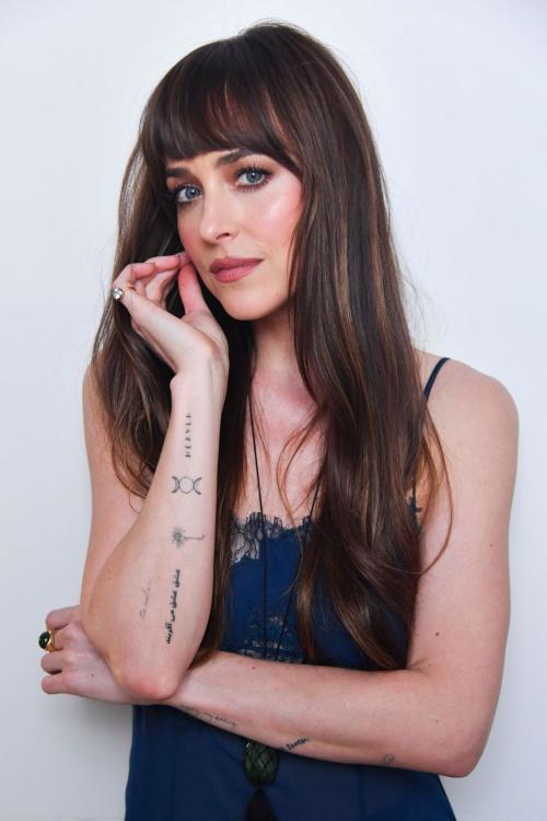 Dakota Johnson ‚Äì Tribeca Film Festival Photoshoot 3