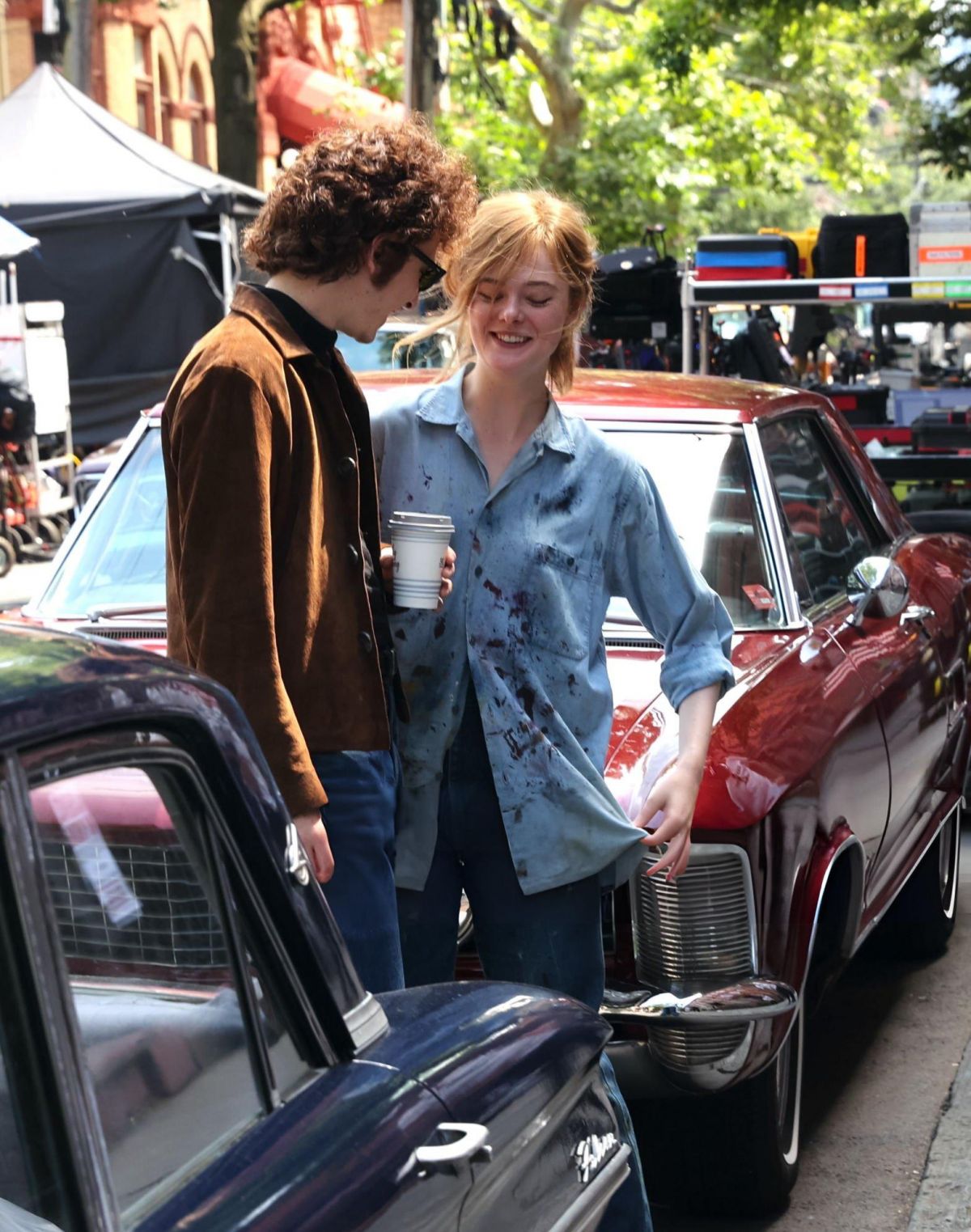 Elle Fanning on the Set of "A Complete Unknown" in Hoboken, New Jersey Elle Fanning on the Set of "A Complete Unknown" in Hoboken, New Jersey