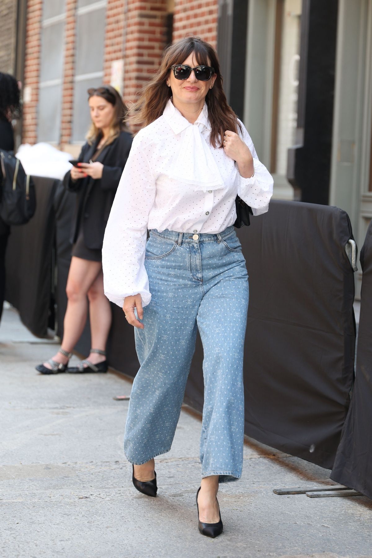 Emily Mortimer Arrives at Chanel Tribeca Festival Women Emily Mortimer Arrives at Chanel Tribeca Festival Women