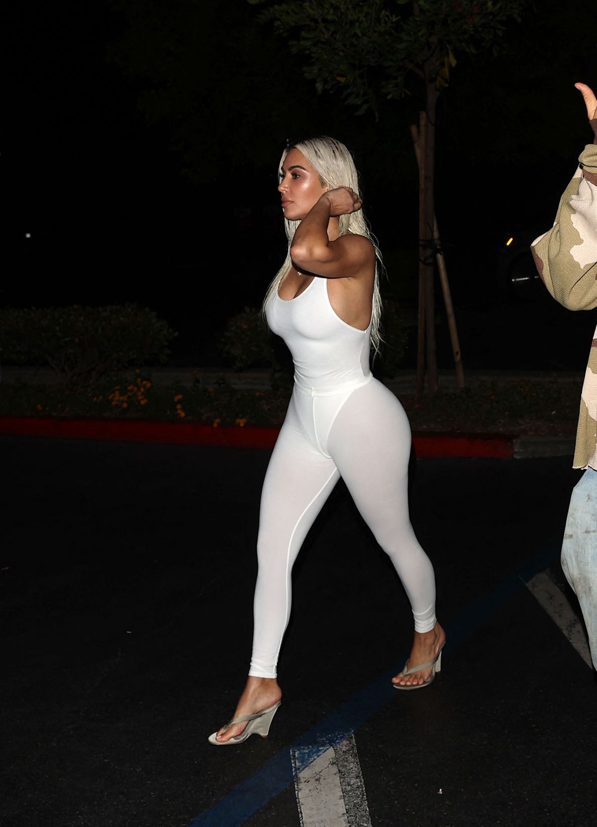 Kim Kardashian Leaves Pavilions Supermarket West Hollywood Kim Kardashian Leaves Pavilions Supermarket West Hollywood