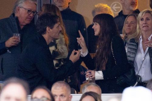 Dakota Johnson Stevie Nicks Hyde Park Show London 3