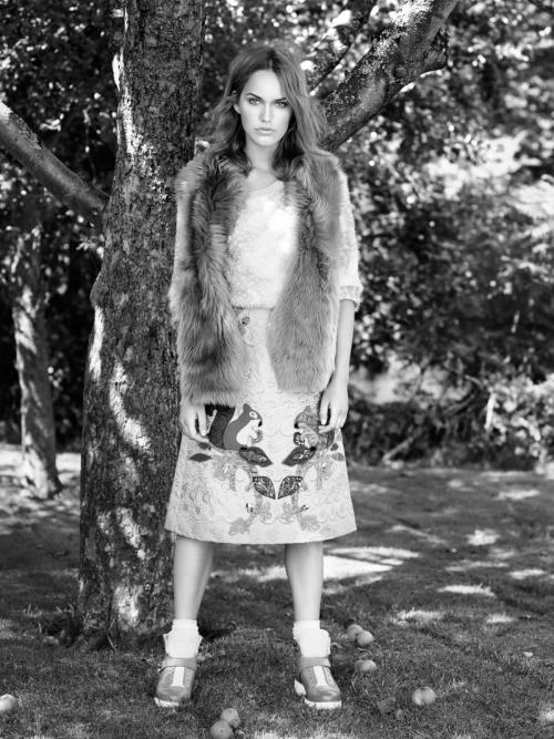 Karolina Waz for Elle UK November Issue 5