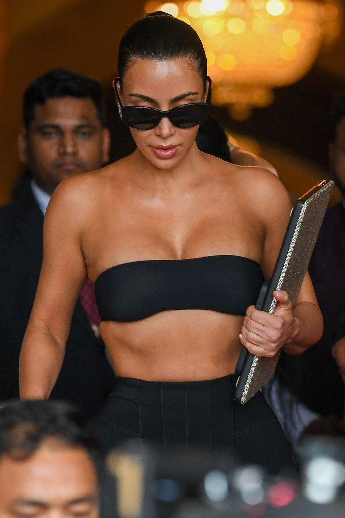 Kim Kardashian Khloe Kardashian Leave India Kim Kardashian Khloe Kardashian Leave India