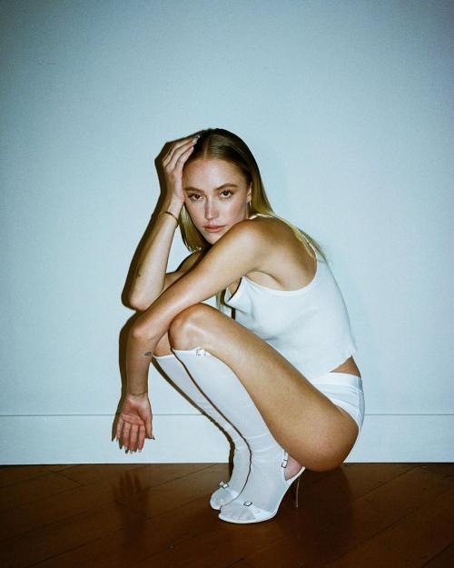 Maika Monroe at a Photoshoot 2
